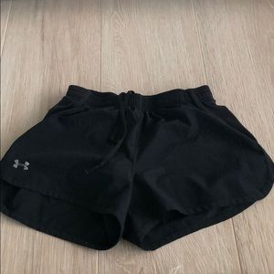 Black short workout shorts